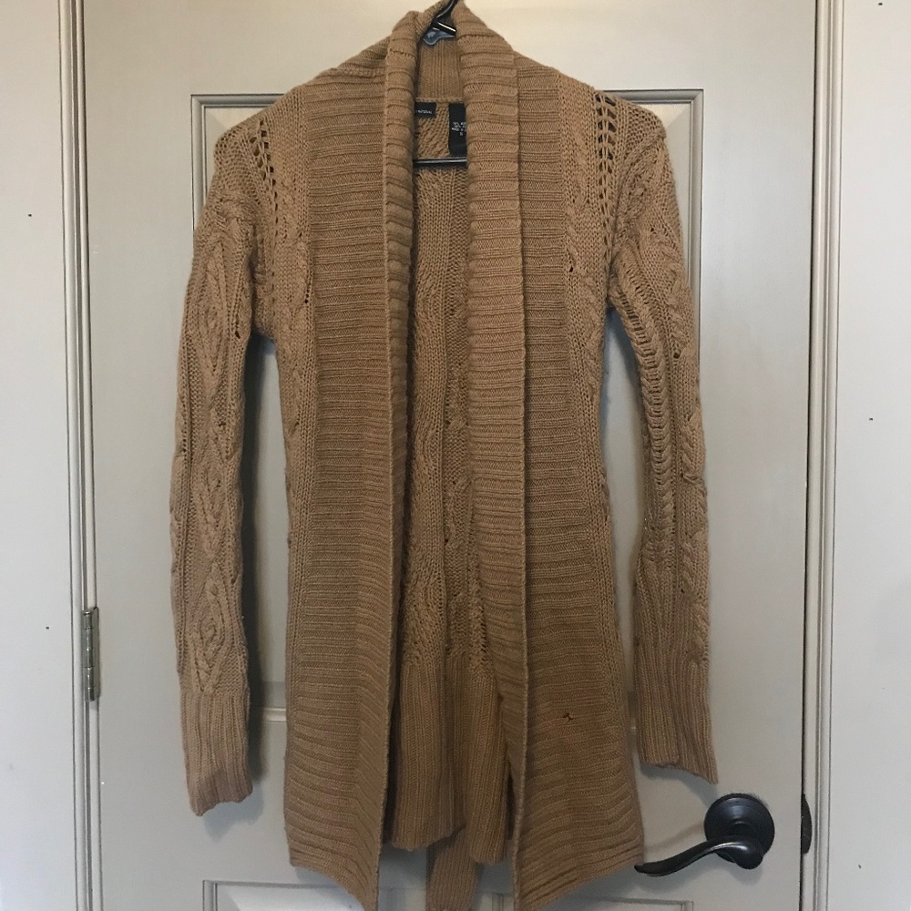 super comfy long sweater, in great condition!